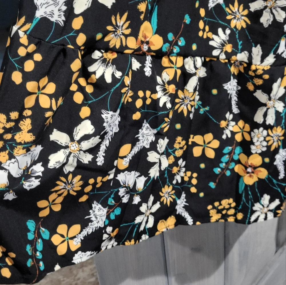 Floral Shirred Mock Neck Cut Out Pocket Ruffle Hem Dress - Picture 3 of 15